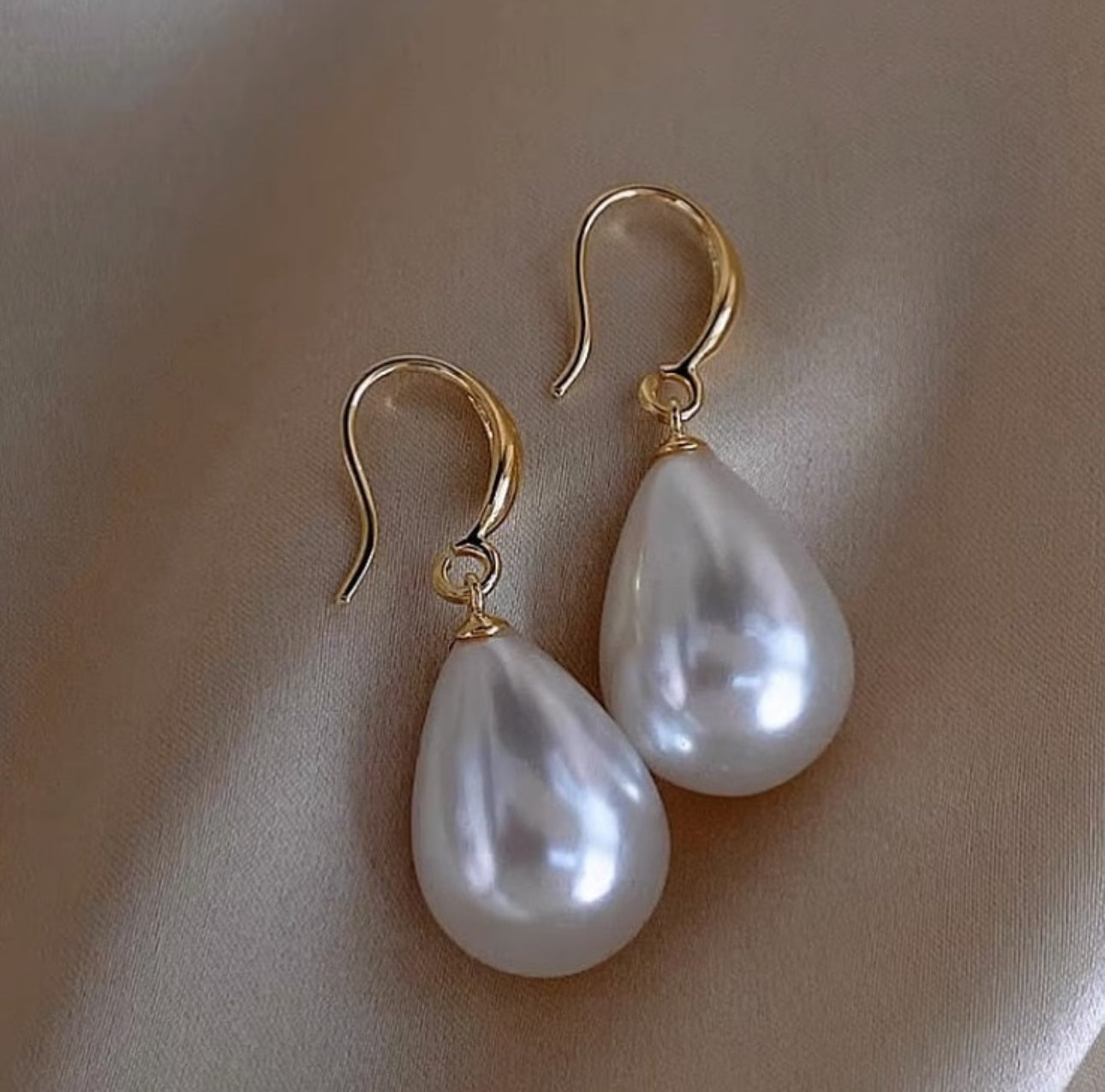 Pearl Drop Earrings