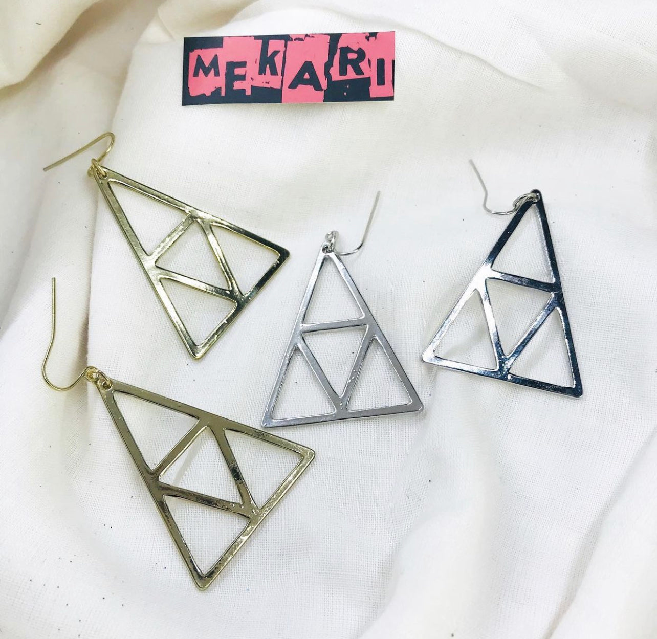 TRIANGULAR EARRINGS