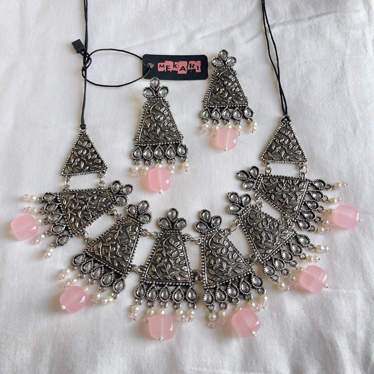 Taghreed Set in Pink