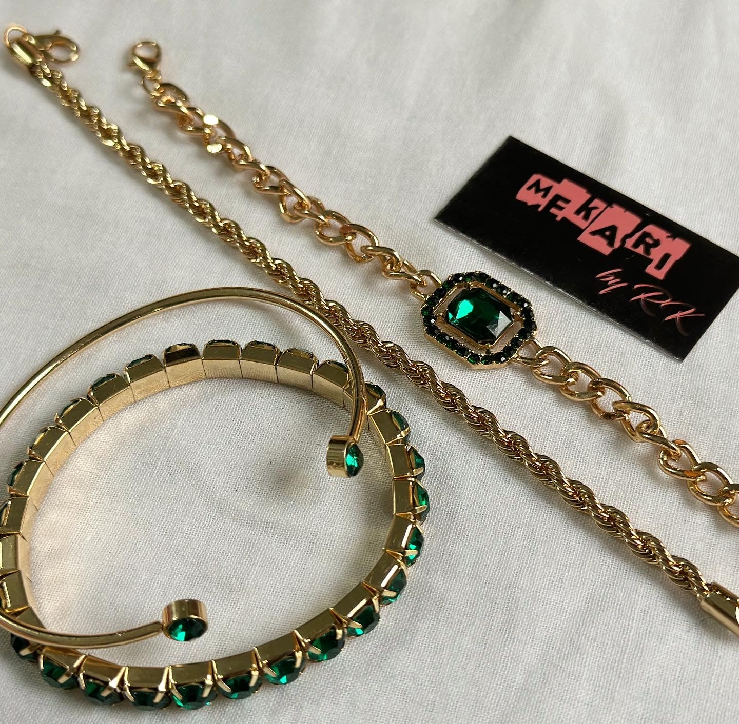 Golden Emerald Bangles Set