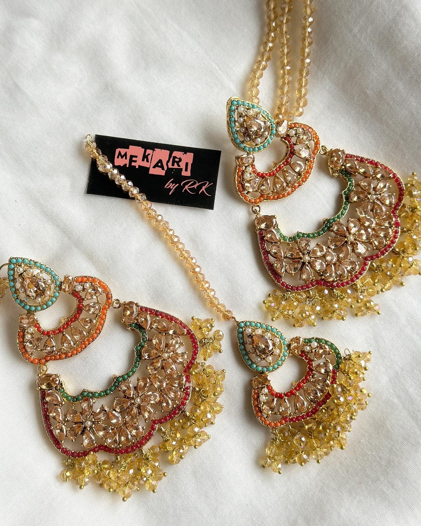 Rangrez Teeka Set in Champagne