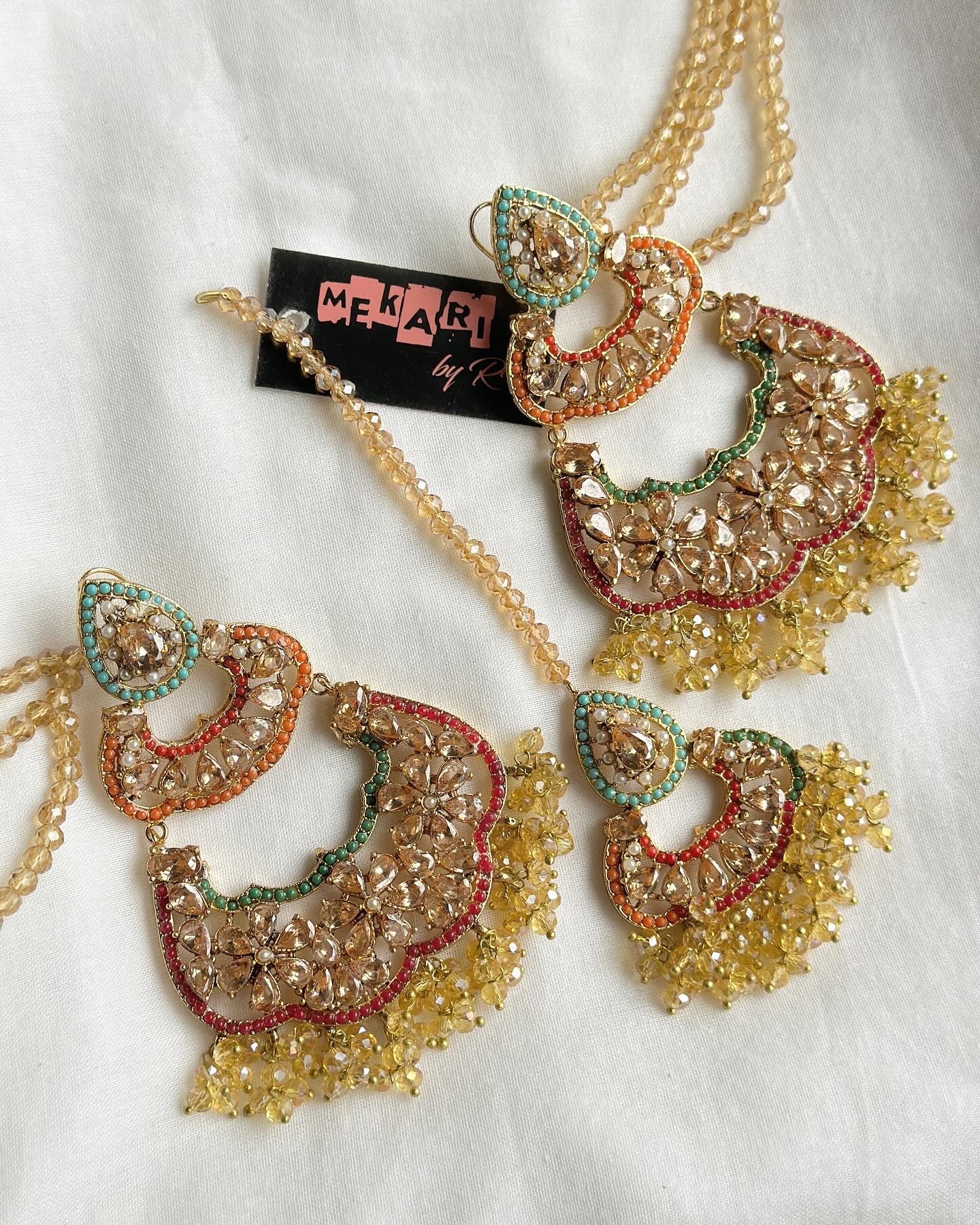 Rangrez Teeka Set in Champagne