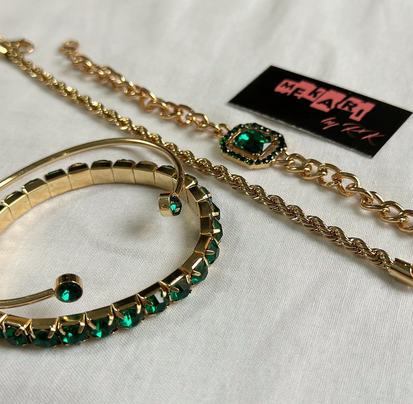 Golden Emerald Bangles Set