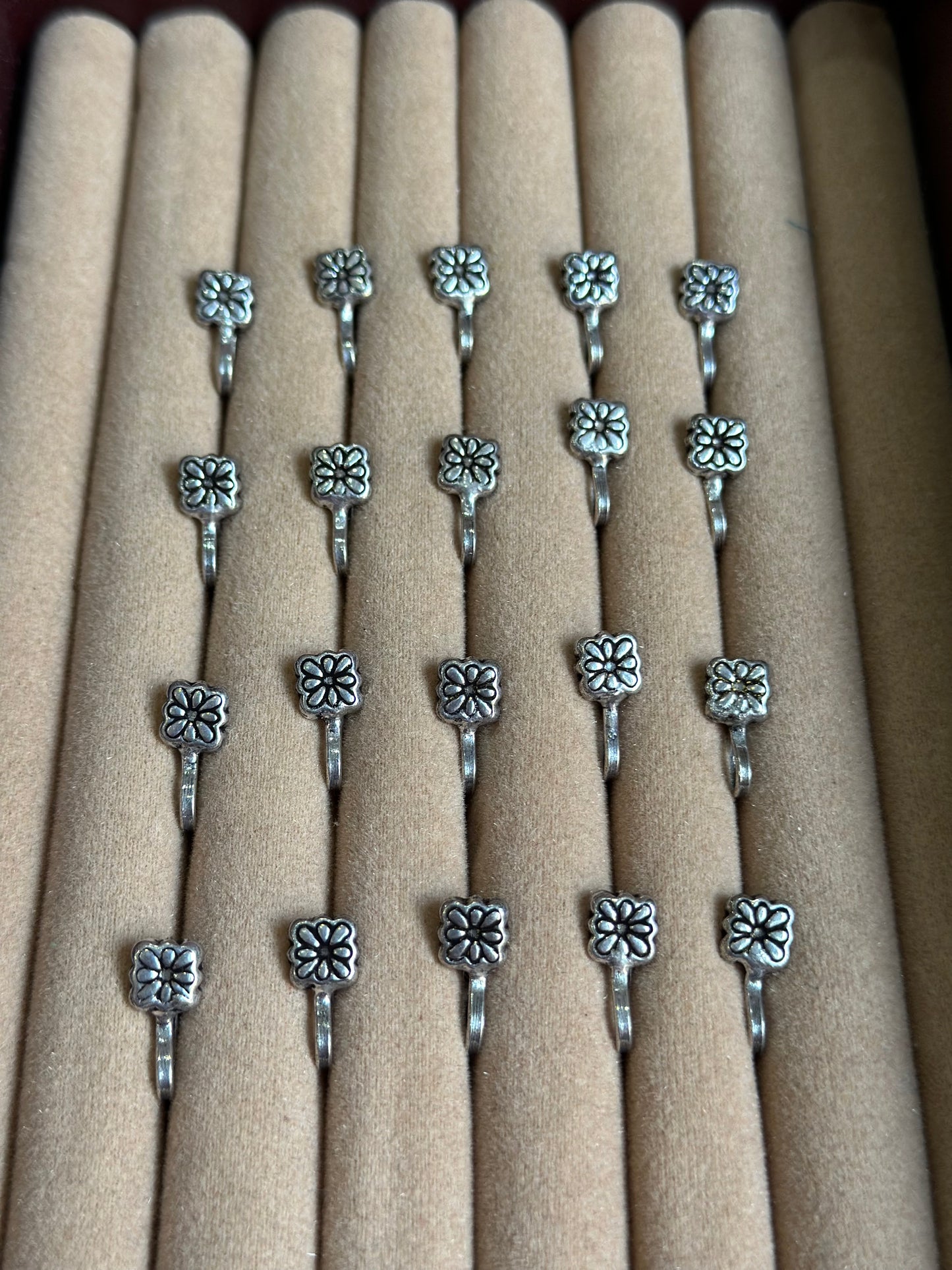 Square Nosecuff Pair