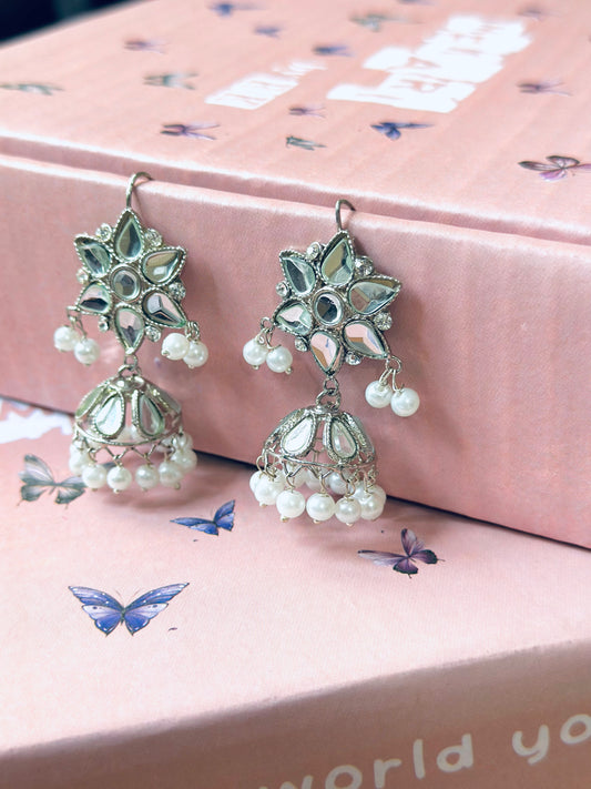 Flower Kundan Jhumki