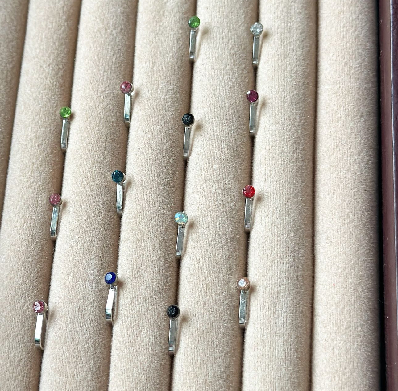 Single Stone Nosecuff