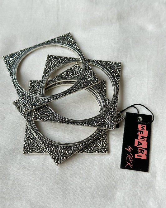 Intricate Square Kangan