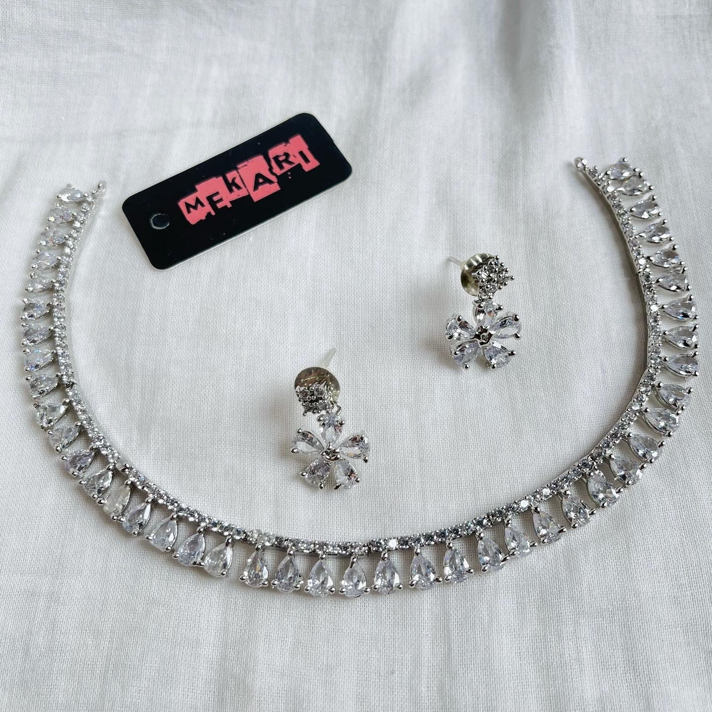 SINGLE LINE ZIRCON SET