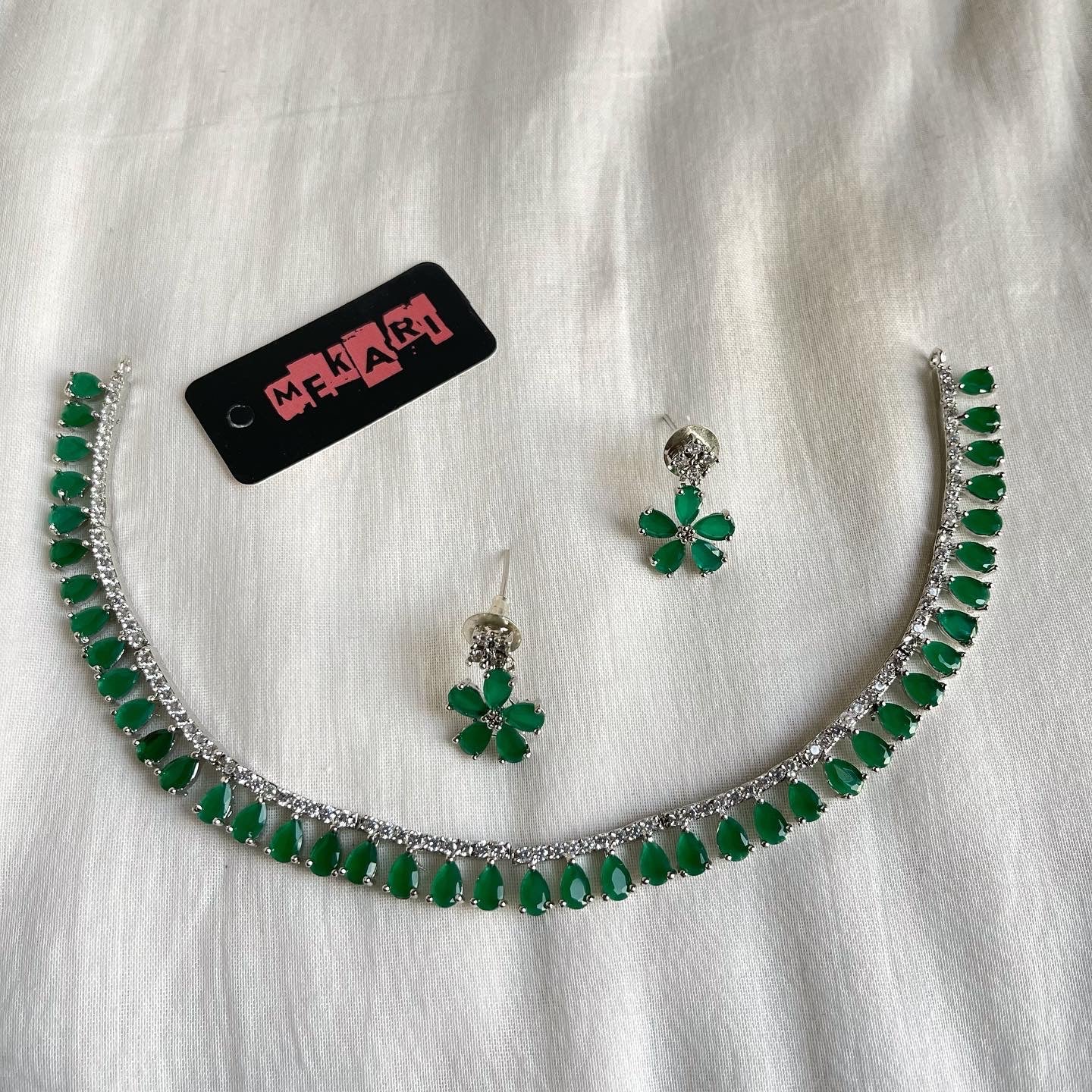 SINGLE LINE ZIRCON SET