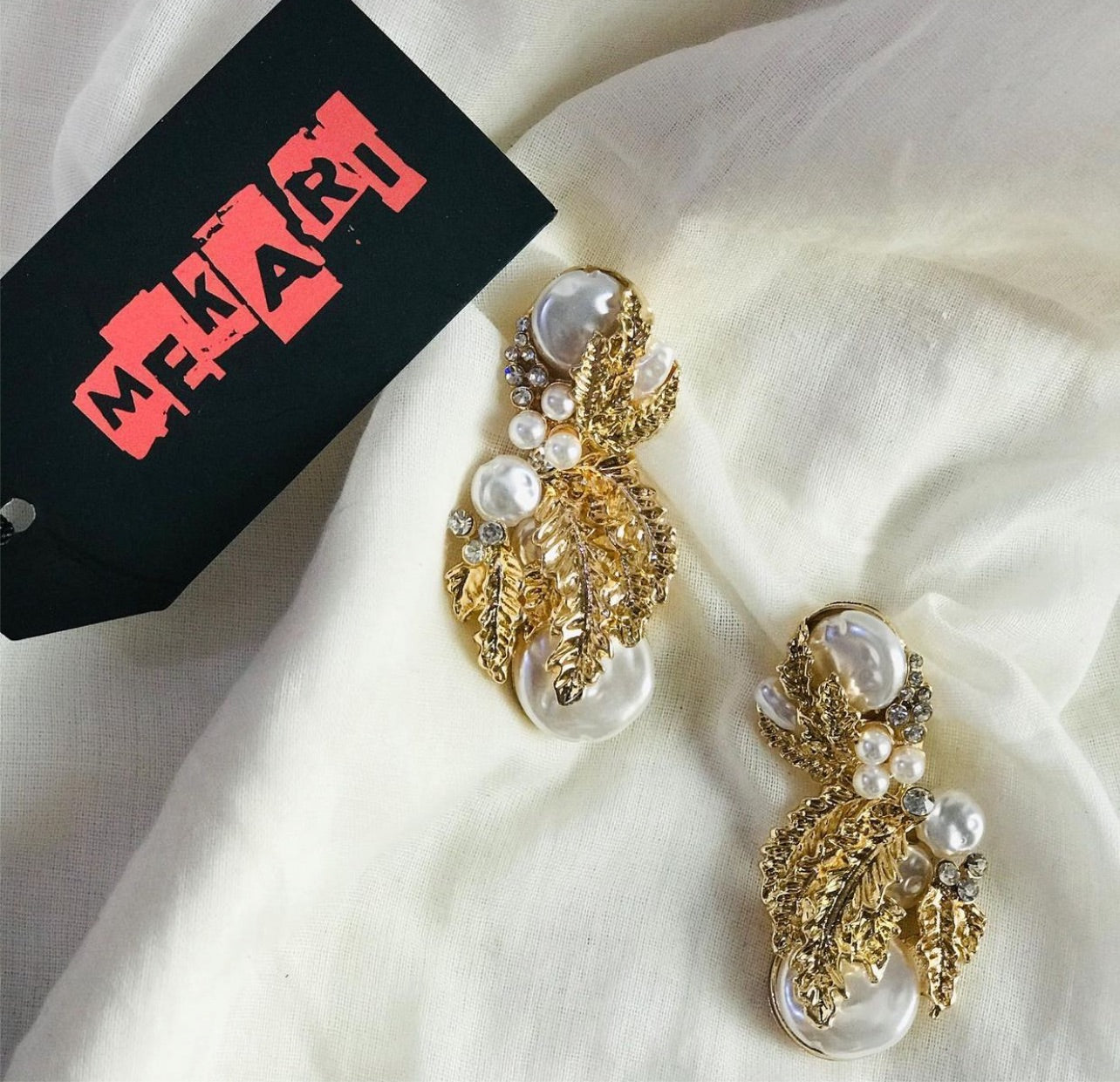 PEARL STATEMENT EARRINGS