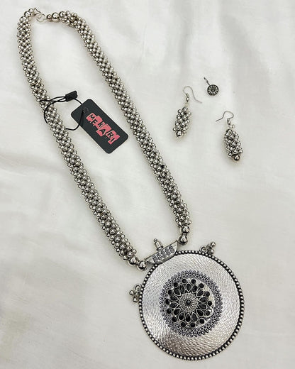 Meharbano Mala Set in Black