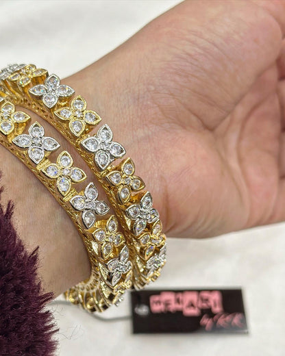 Nazia Bangles