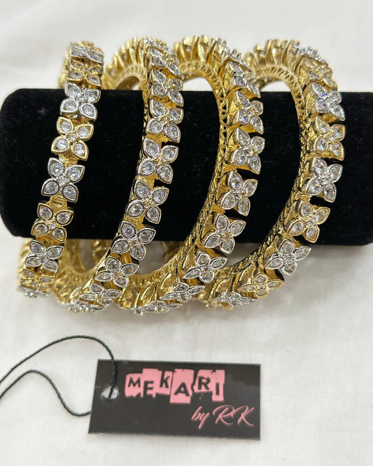 Nazia Bangles