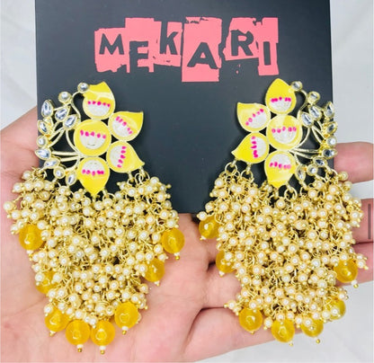 STATEMENT EARRINGS