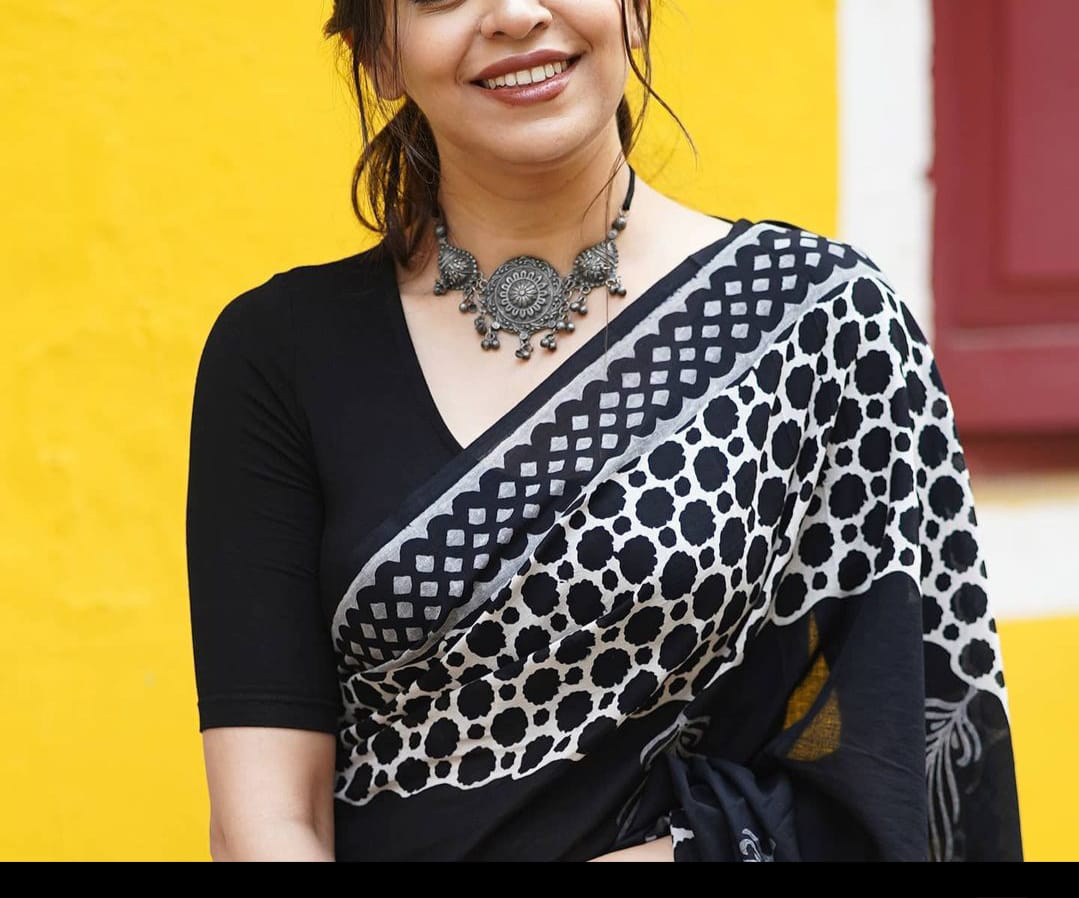 Silver Shell Choker Set