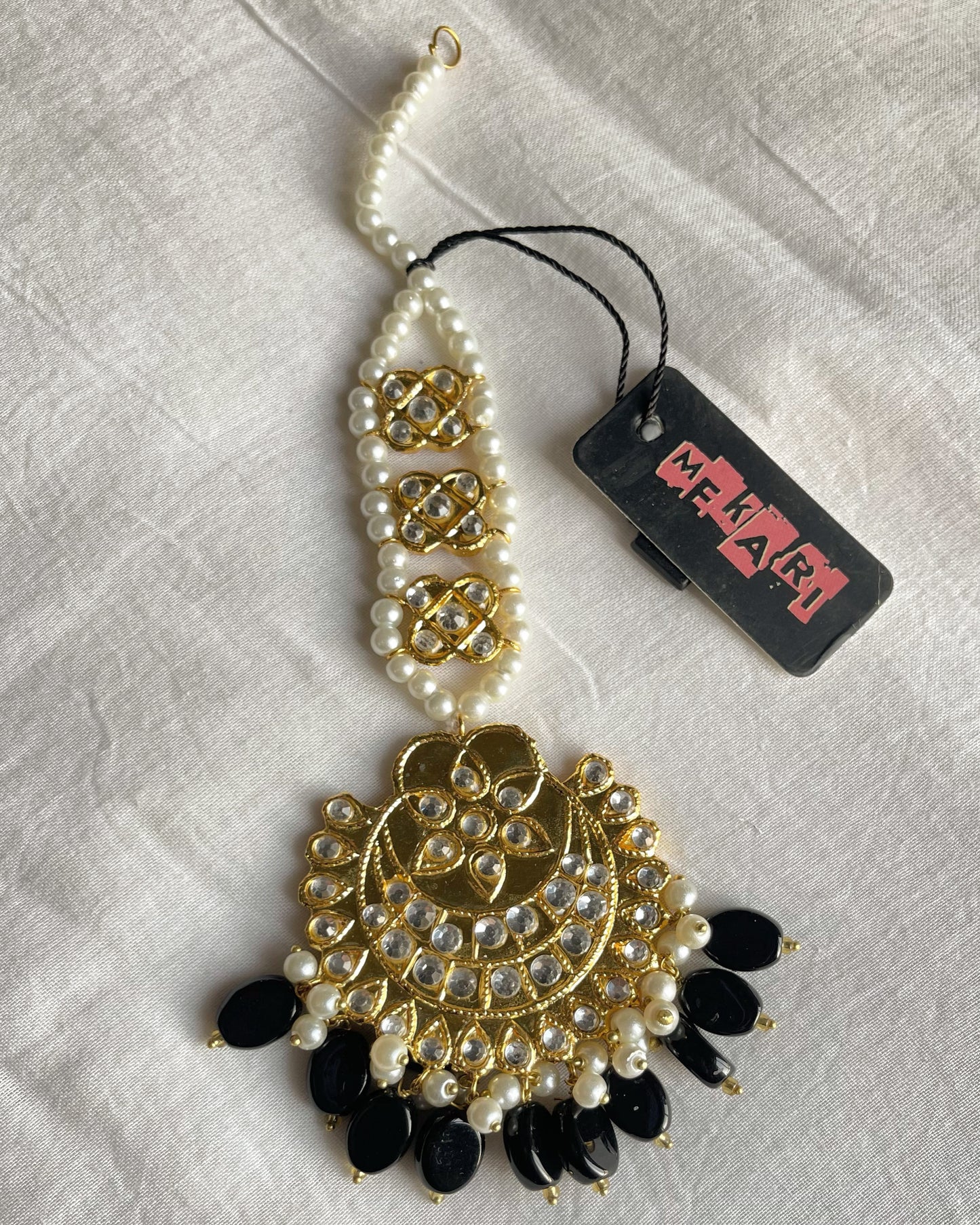 Trendsetter Teeka (Black)