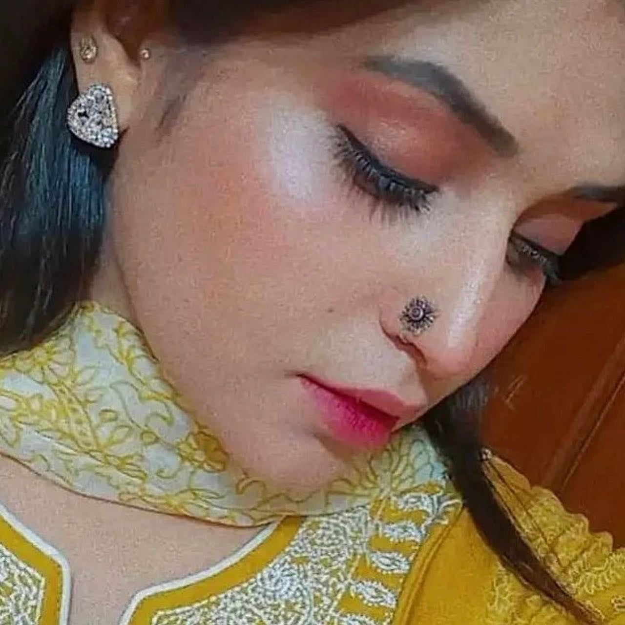 Intricate Square Oxidized Nosecuff