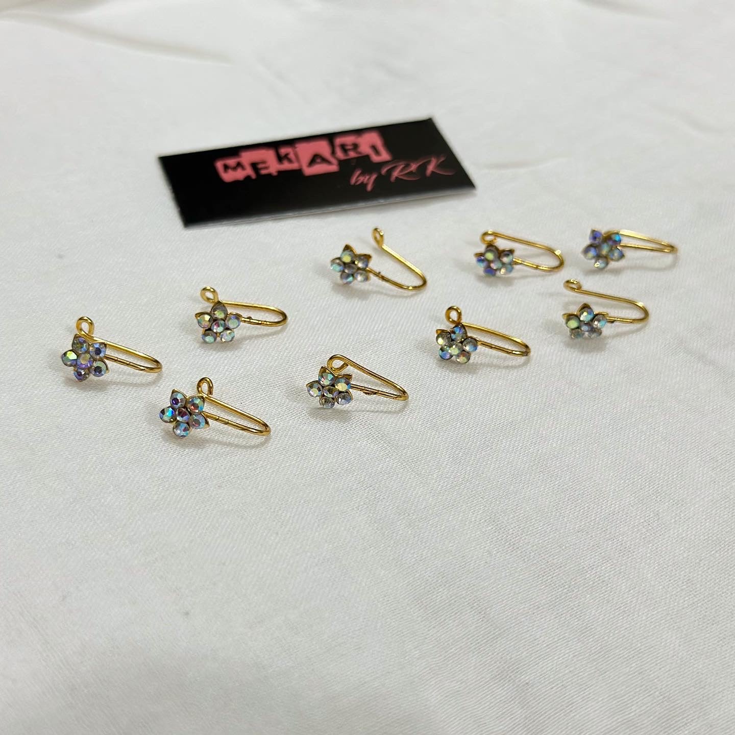 Holographic Flower Nosecuff