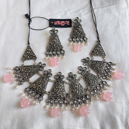 Taghreed Set in Pink