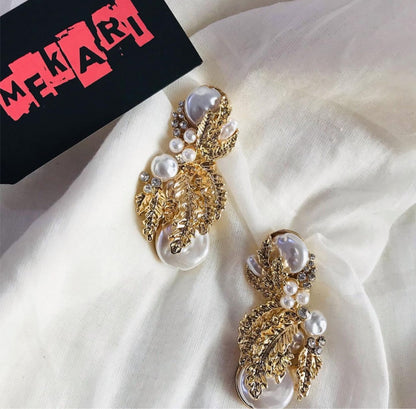 PEARL STATEMENT EARRINGS