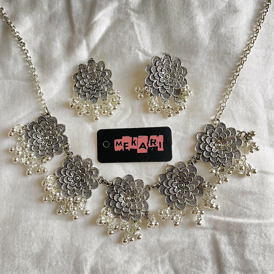 Phool Necklace Set