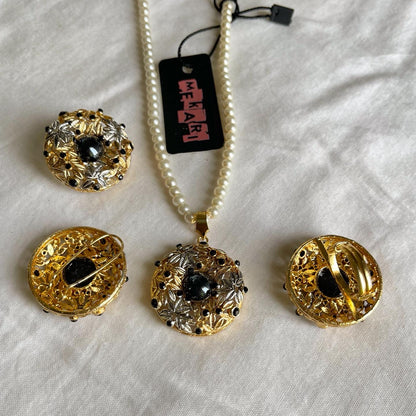 Anum Mala Set in Black