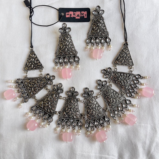 Taghreed Set in Pink